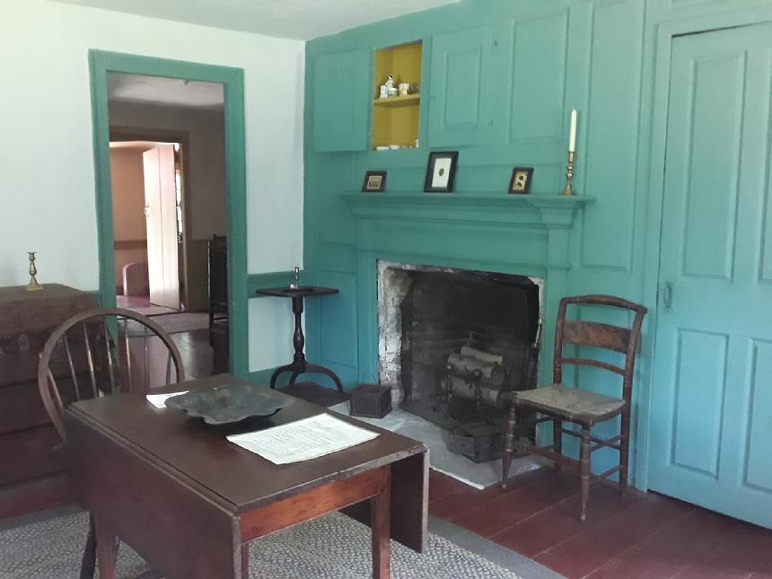 Parlor of the Jonathan Dickerman Hoise